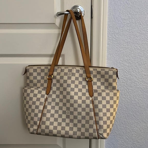 Louis Vuitton Handbags - Louis Vuitton Authentic EUC Totally Handbag Tote Damier Azur Side Pockets White